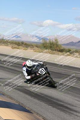 media/Nov-16-2025-Race Pace (Sun) [[8c5fa54630]]/Verified Riders/4-Turn 3 Inside (1050am)/